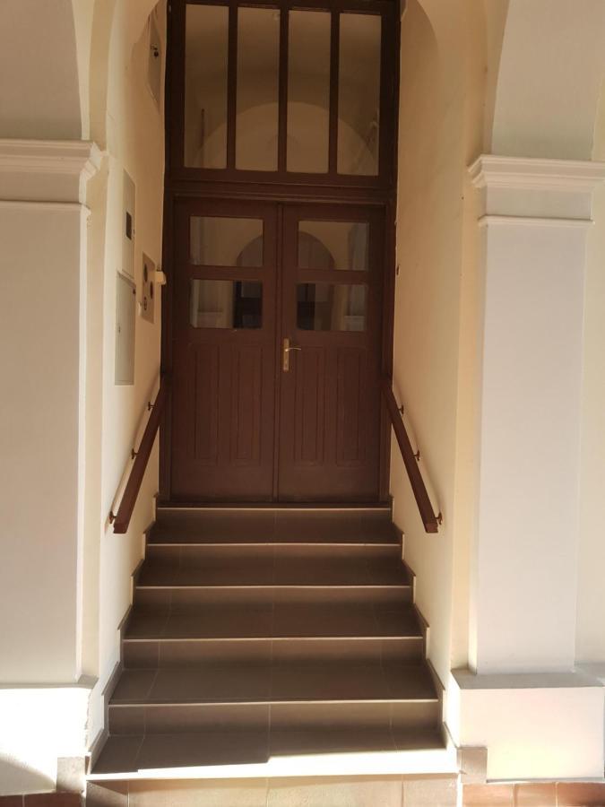 Cracowapart Loft Gertruda Krakow Luaran gambar